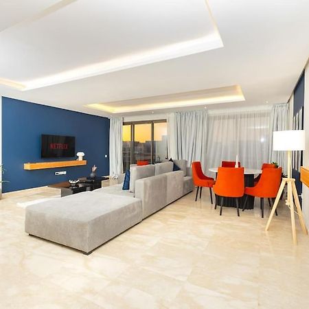 HajjaModern 2Br Retreat In Marina Sale Luxury Livingアパートメント エクステリア 写真
