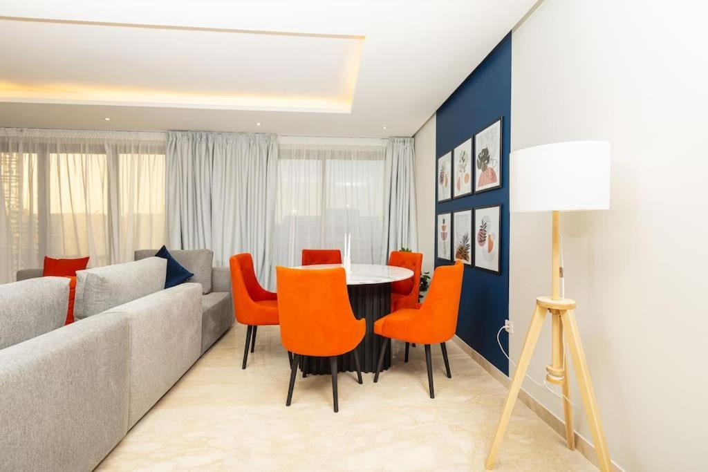 HajjaModern 2Br Retreat In Marina Sale Luxury Livingアパートメント エクステリア 写真