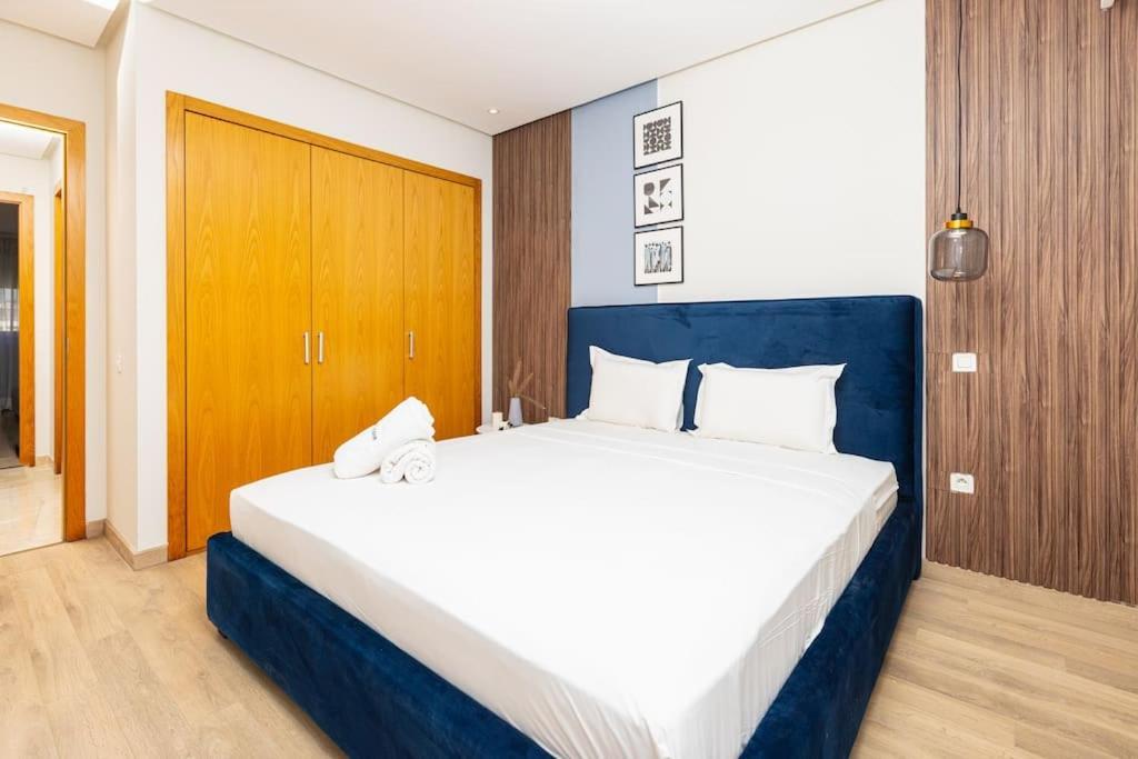 HajjaModern 2Br Retreat In Marina Sale Luxury Livingアパートメント エクステリア 写真